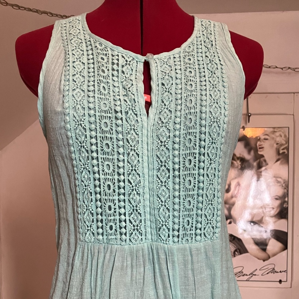 2/25$ Boho chic sleeveless top
